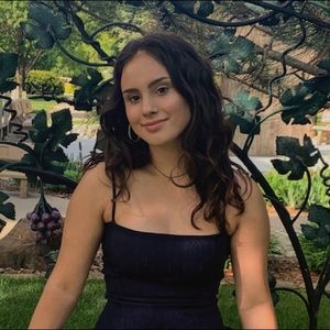 Meet your Posher, Lorena